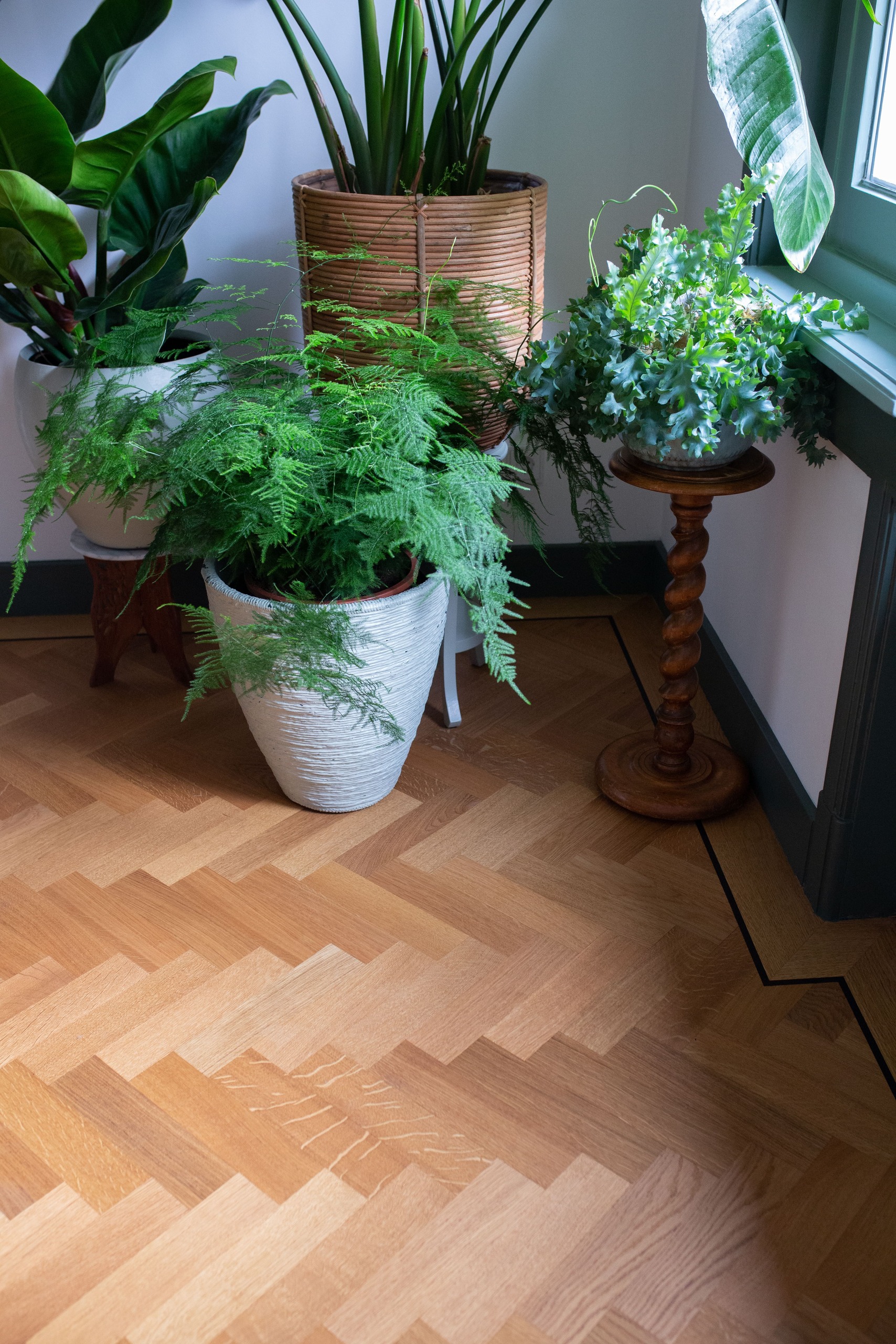 Houten vloer schuren, eiken vloer schuren en lakken, nieuwe houten vloer, houten vloeren, vloer laten leggen, De Paal Parket