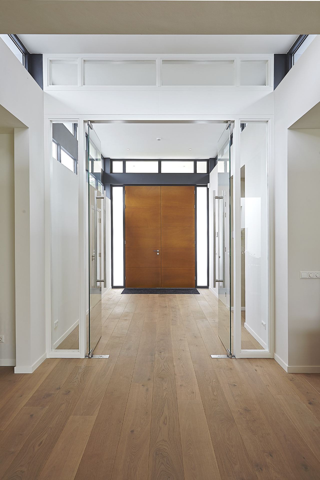 Licht eiken vloer, naturel eiken vloer, eikenhouten vloer, multiplank eiken, kleur houten vloer, plankbreedte eiken vloer, De Paal Parket