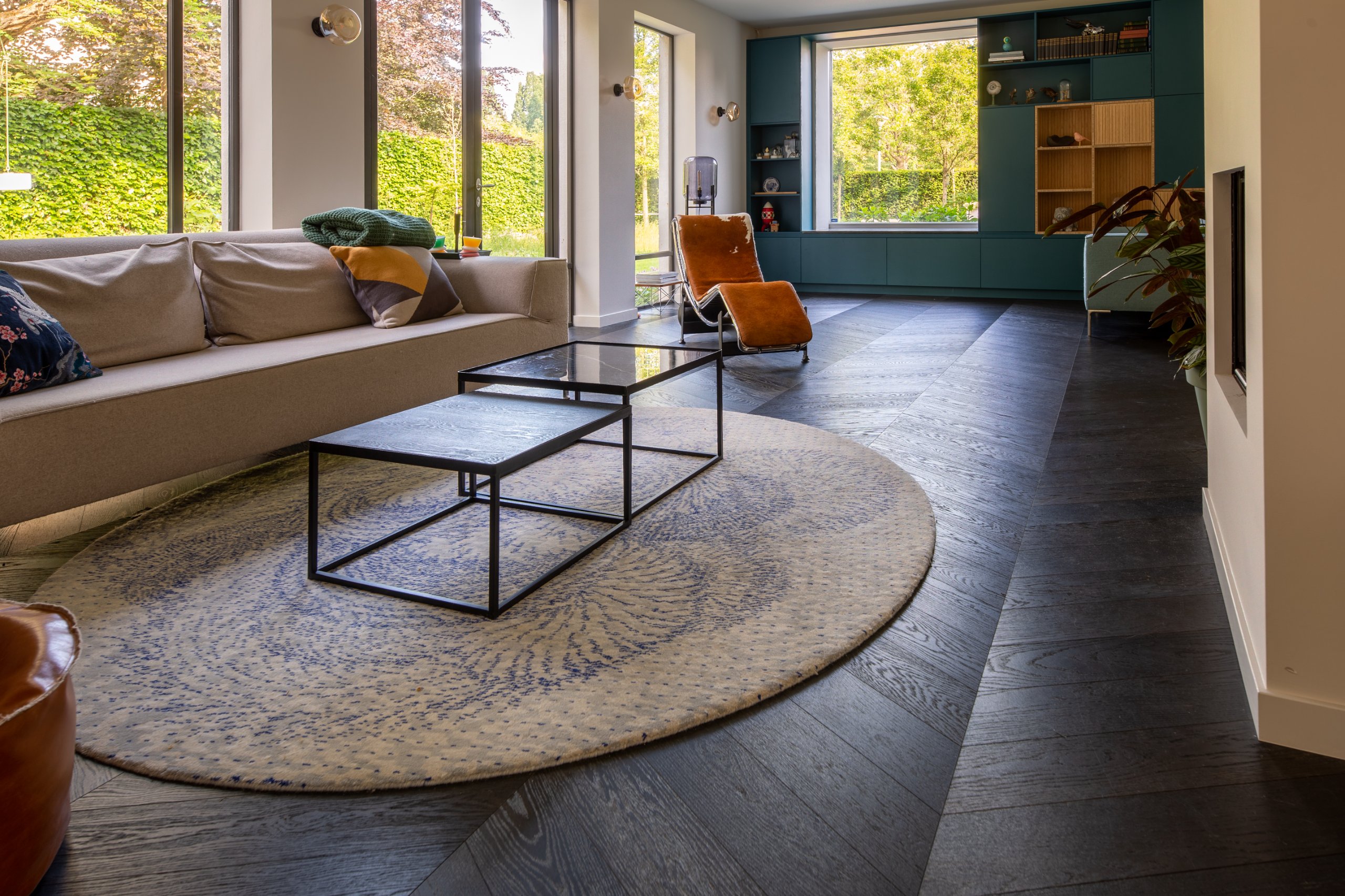 Massief houten vloer, multiplank vloer, massief eiken vloer, rechte planken eiken, houten vloer op maat, De Paal Parket