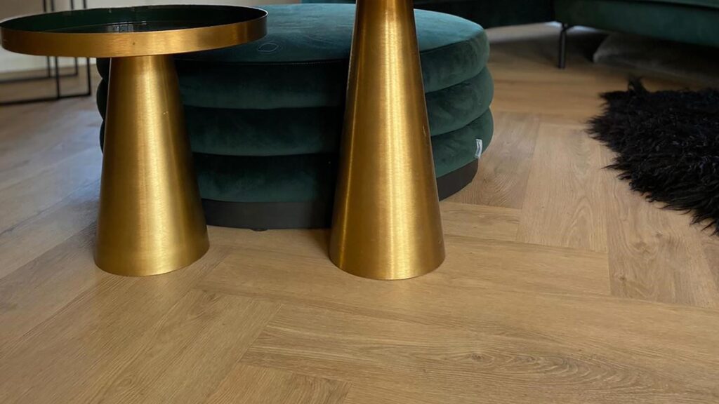 Tijdloze visgraat - PVC Vloeren - De Paal Parket