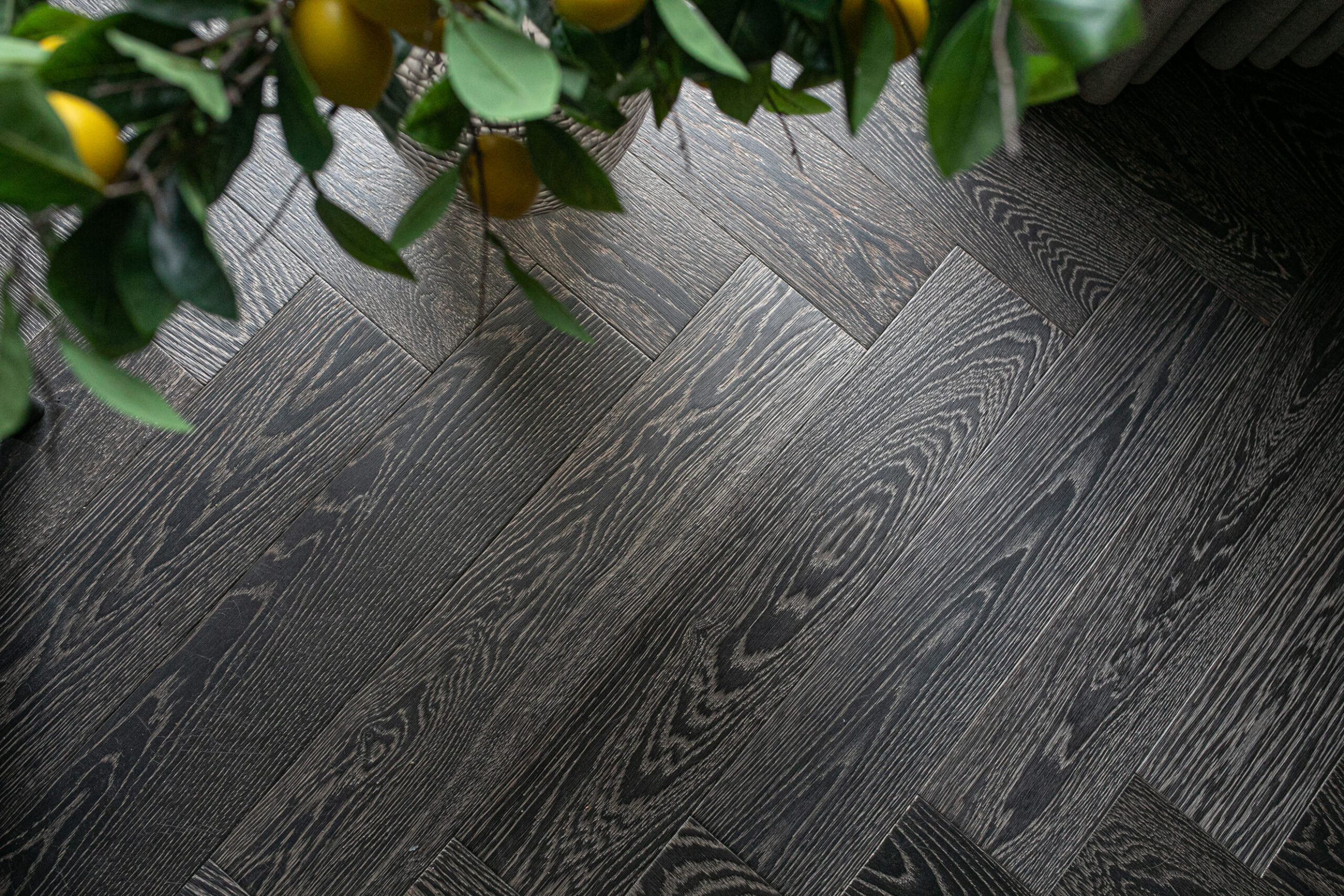 Vloerverwarming houten vloer, houten mloer met vloerverwarming, vloer met vloerverwarming laten leggen, vloerverwarming op houten vloer, De Paal Parket