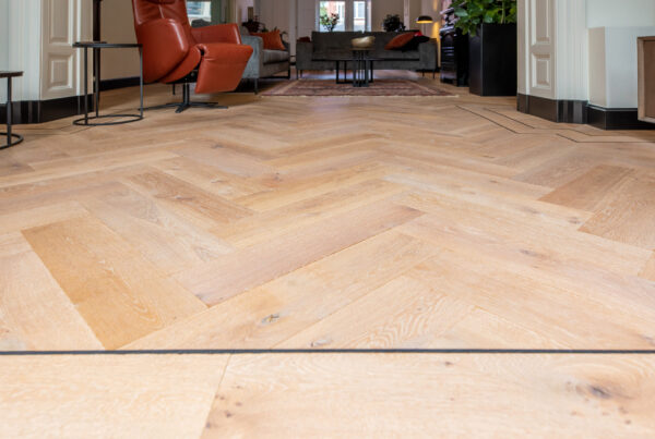 Weense punt vloer, Hongaarse punt vloer, houten vloer, visgraat vloer, PVC-vloer, designvloeren, De Paal Parket