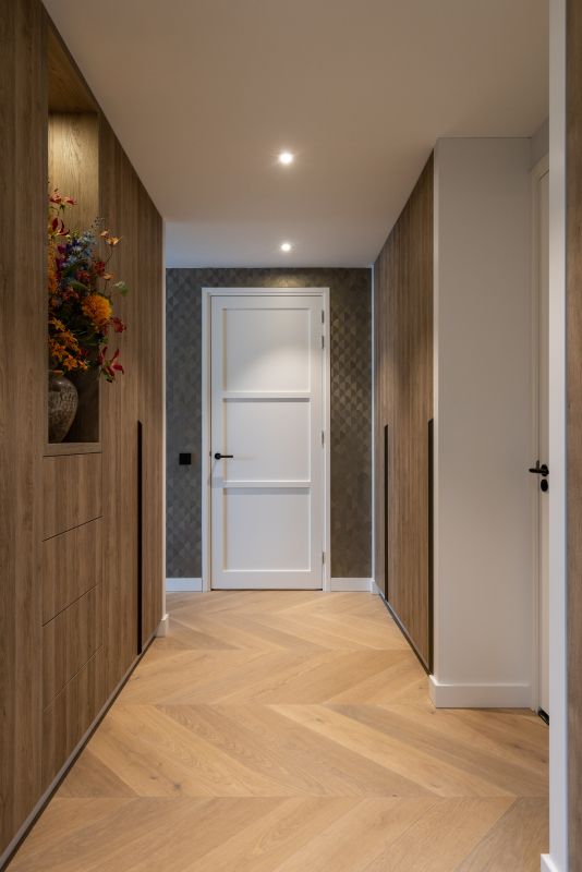 Houten vloer reinigen, houten vloer, houten vloer schoonmaken, houten vloer onderhoud, reinigen houten vloer, De Paal Parket